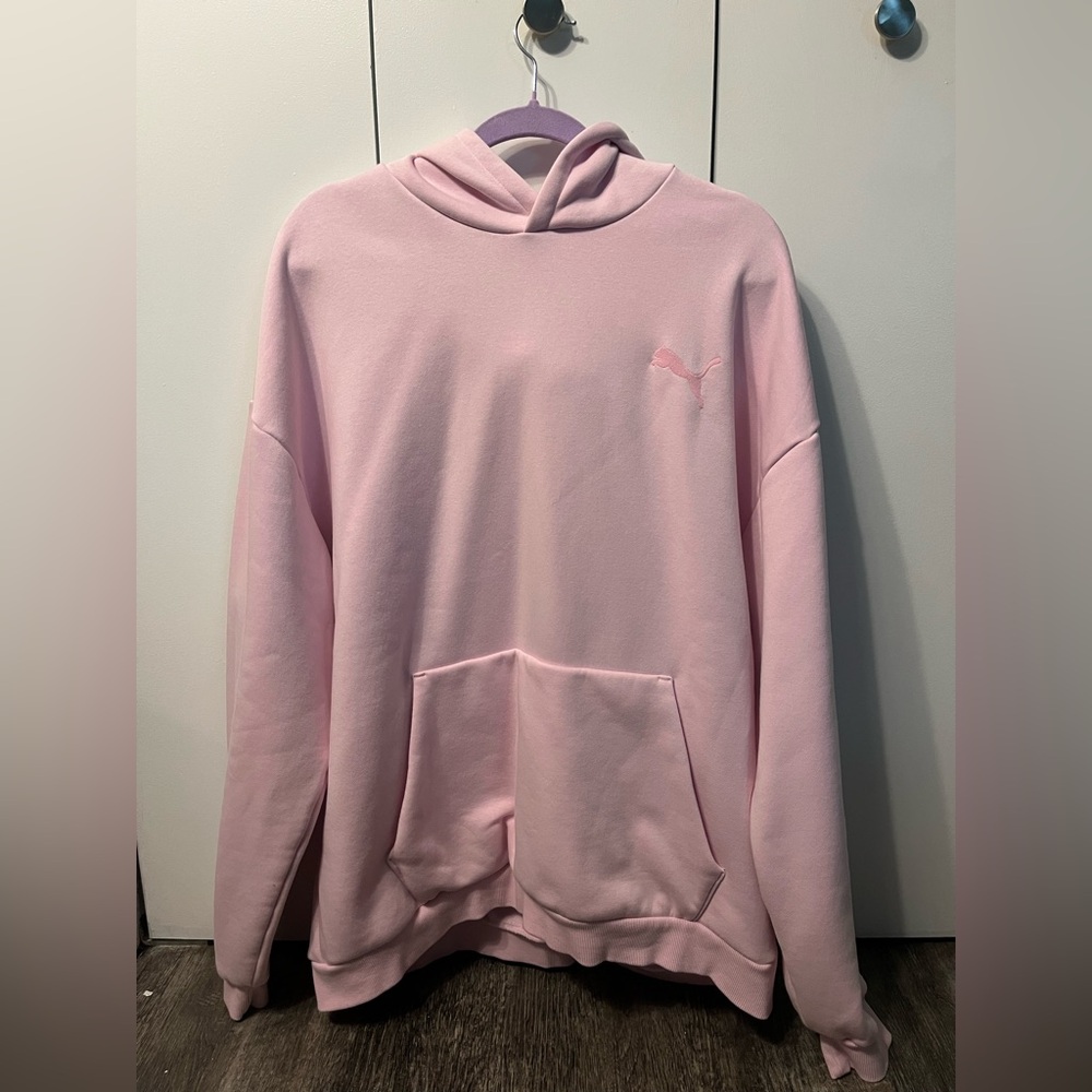 Men’s puma sweatshirt